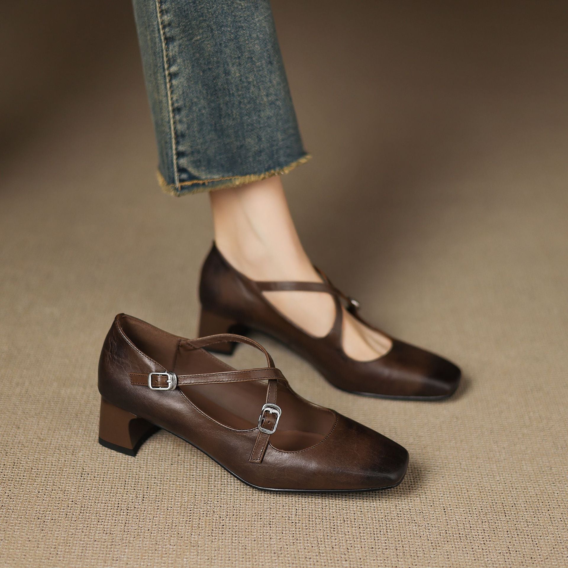 Marvane Leather Kitten Heel Shoes