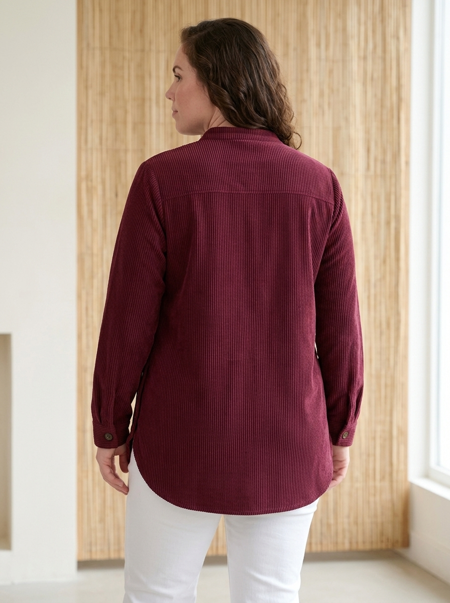 Neris corduroy top burgundy, back view curvy fit