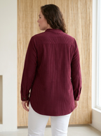 Neris corduroy top burgundy, back view curvy fit